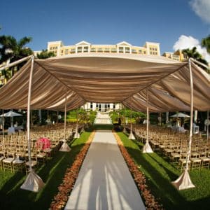 Sun canopy wedding